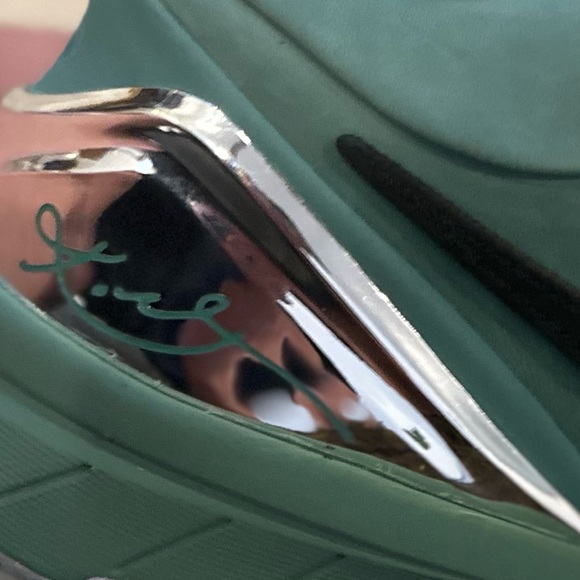 NIKE x Kobe 4 Protro ‘Girl Dad’ - Picture 11 of 13